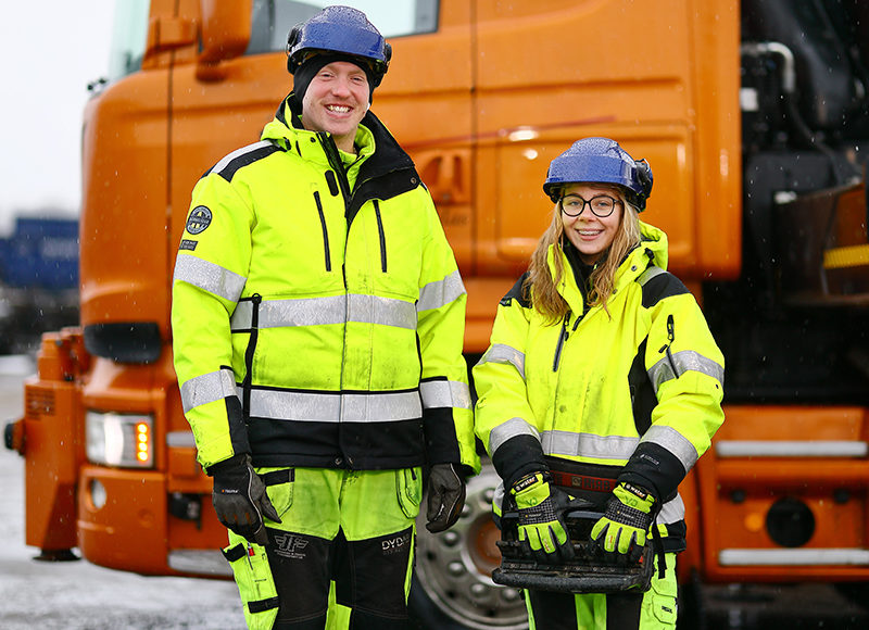 Handledare och elev inom åkeri