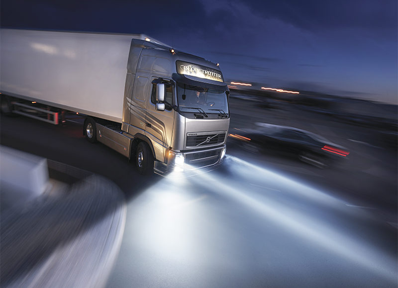 Lastbil i natt-trafik